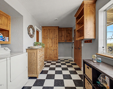 1935 E Tanya Road - Photo Thumbnail 16