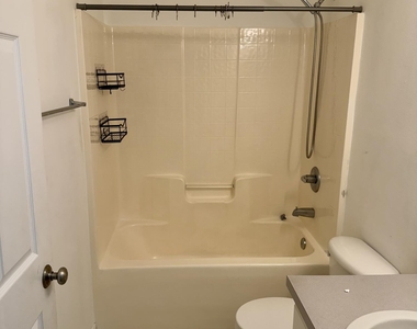 324 Seaside Terrace - Photo Thumbnail 8