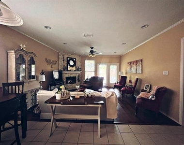 5817 Quicksilver Drive - Photo Thumbnail 4
