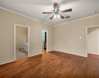 5817 Quicksilver Drive - Photo Thumbnail 14