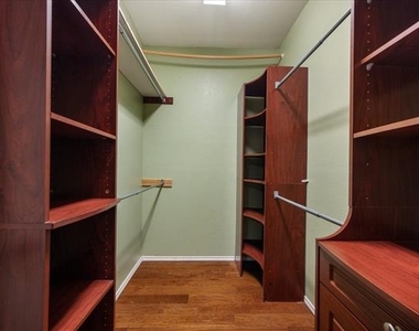 5817 Quicksilver Drive - Photo Thumbnail 17