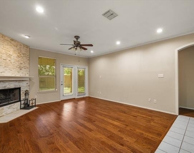 5817 Quicksilver Drive - Photo Thumbnail 12