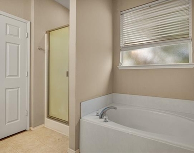 5817 Quicksilver Drive - Photo Thumbnail 16