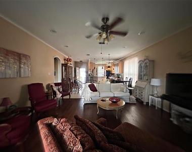 5817 Quicksilver Drive - Photo Thumbnail 5