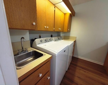 2601 Village Boulevard - Photo Thumbnail 22