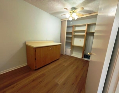 2601 Village Boulevard - Photo Thumbnail 23