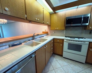 2601 Village Boulevard - Photo Thumbnail 7