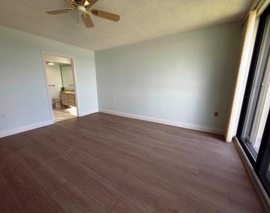 2601 Village Boulevard - Photo Thumbnail 12