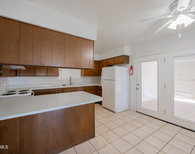 617 E Brown Road - Photo Thumbnail 10