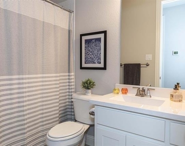 2929 Telford - Photo Thumbnail 9