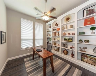 2929 Telford - Photo Thumbnail 6