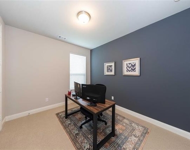2929 Telford - Photo Thumbnail 12