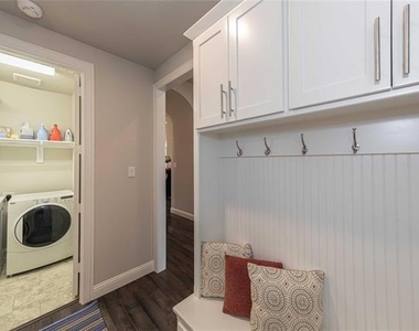 2929 Telford - Photo Thumbnail 11