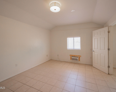 610 N 9th Street - Photo Thumbnail 13