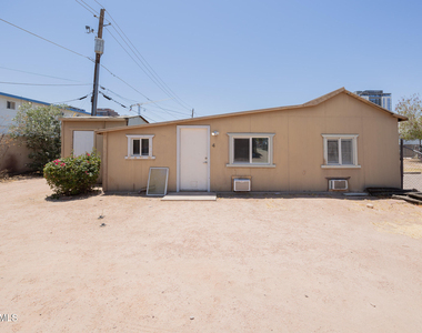 610 N 9th Street - Photo Thumbnail 1