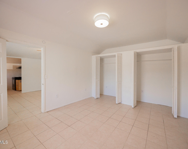 610 N 9th Street - Photo Thumbnail 11