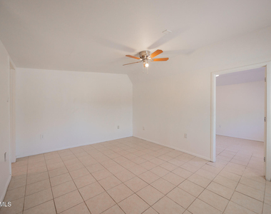610 N 9th Street - Photo Thumbnail 4