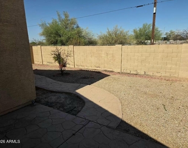24638 N Shelton Way - Photo Thumbnail 16