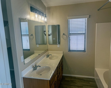 24638 N Shelton Way - Photo Thumbnail 19