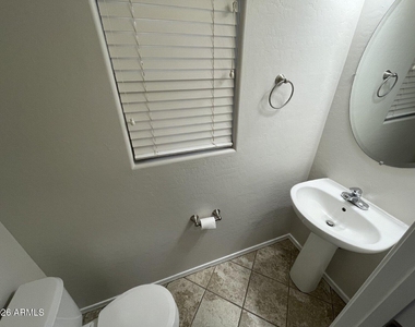 40411 W Helen Court - Photo Thumbnail 14