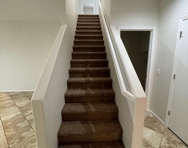 40411 W Helen Court - Photo Thumbnail 16