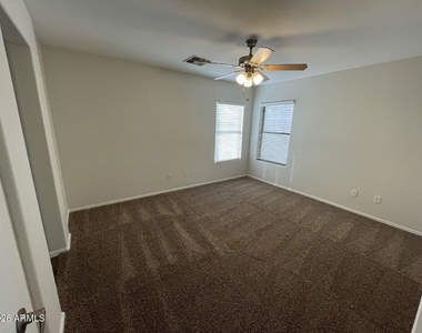 40411 W Helen Court - Photo Thumbnail 8
