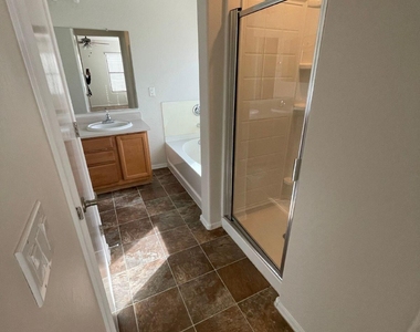 40411 W Helen Court - Photo Thumbnail 9