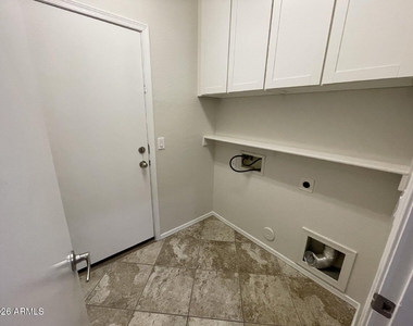 40411 W Helen Court - Photo Thumbnail 13