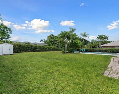 3313 Sherwood Boulevard - Photo Thumbnail 21