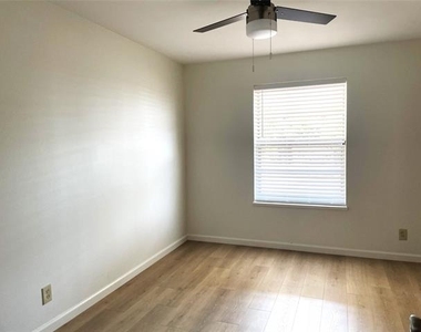 1540 Brumlow Avenue - Photo Thumbnail 13