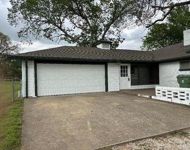 1540 Brumlow Avenue - Photo Thumbnail 22
