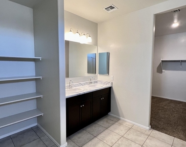 2119 S 46th Street - Photo Thumbnail 18