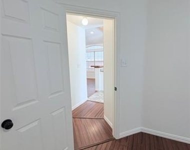 1660 Prescott Circle - Photo Thumbnail 27