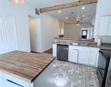 1660 Prescott Circle - Photo Thumbnail 11