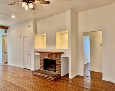 1660 Prescott Circle - Photo Thumbnail 3