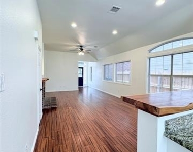 1660 Prescott Circle - Photo Thumbnail 29