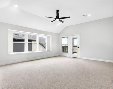 4010 Zina Lane - Photo Thumbnail 24