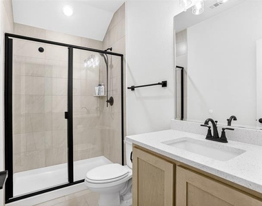 4010 Zina Lane - Photo Thumbnail 34
