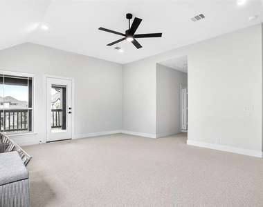 4010 Zina Lane - Photo Thumbnail 25
