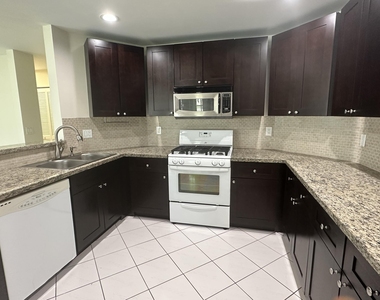 13389 Nw 7th Street - Photo Thumbnail 3