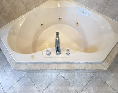 1319 Sw Granville Avenue - Photo Thumbnail 16