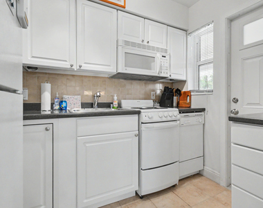 2701 Ne 1st Street - Photo Thumbnail 5