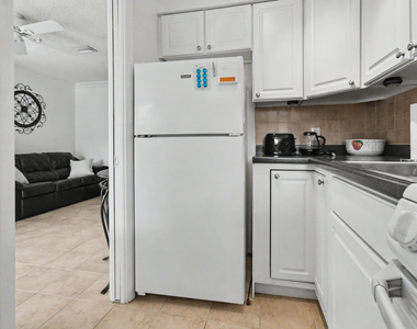 2701 Ne 1st Street - Photo Thumbnail 6