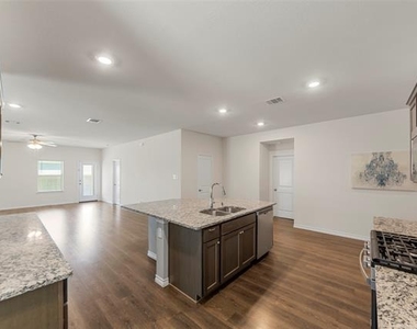 507 Saddle Club Way - Photo Thumbnail 7