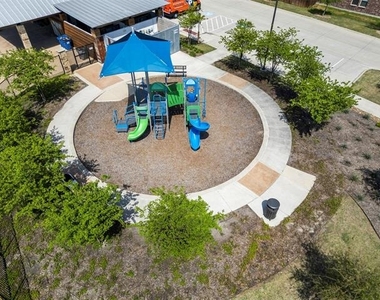 507 Saddle Club Way - Photo Thumbnail 33
