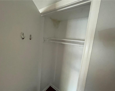 2180 Ne 67th Street - Photo Thumbnail 18