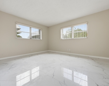 3000 Riverside Drive - Photo Thumbnail 24