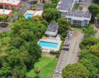 3000 Riverside Drive - Photo Thumbnail 31