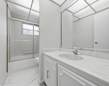 3000 Riverside Drive - Photo Thumbnail 27