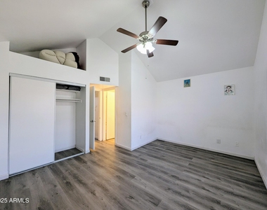 4601 N 102nd Avenue - Photo Thumbnail 26